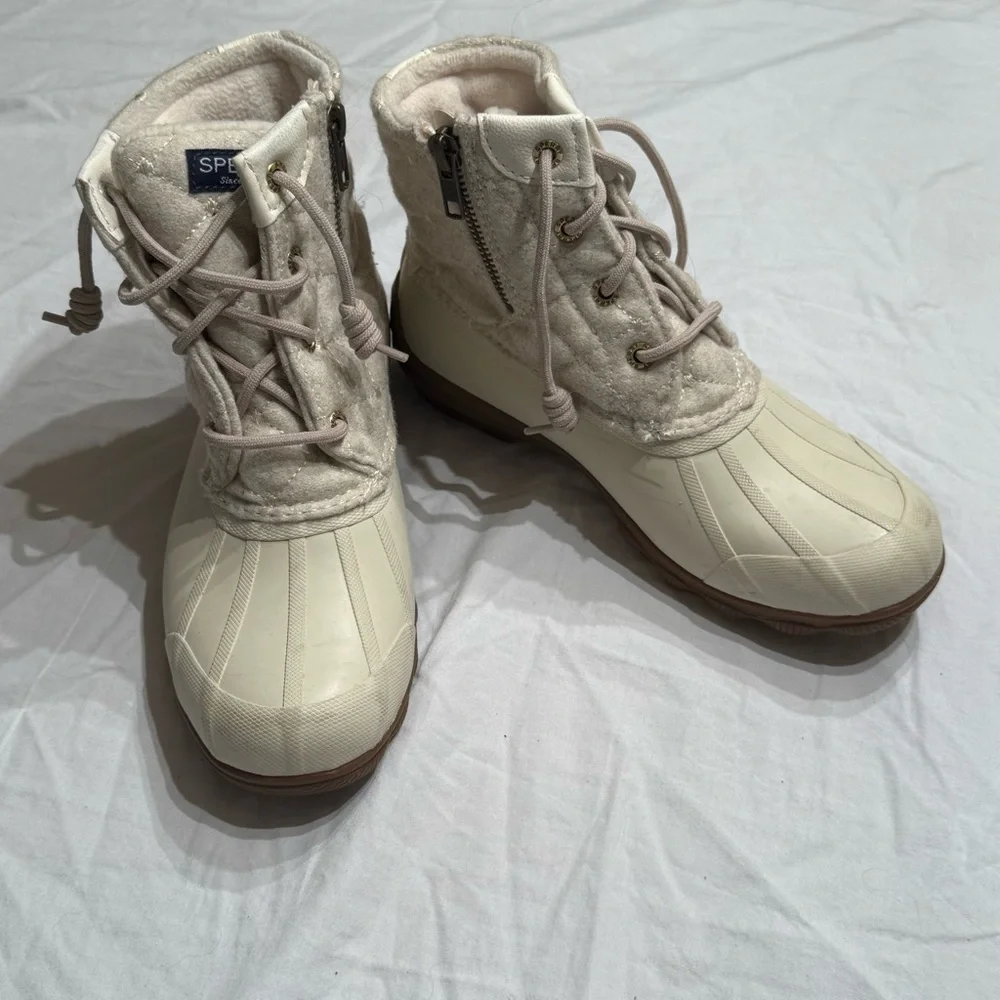 Sperry Duck Boots Winter‎ White Cream 5.5